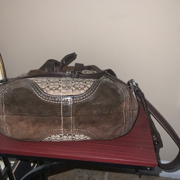 Coach - Picture 10 of 10